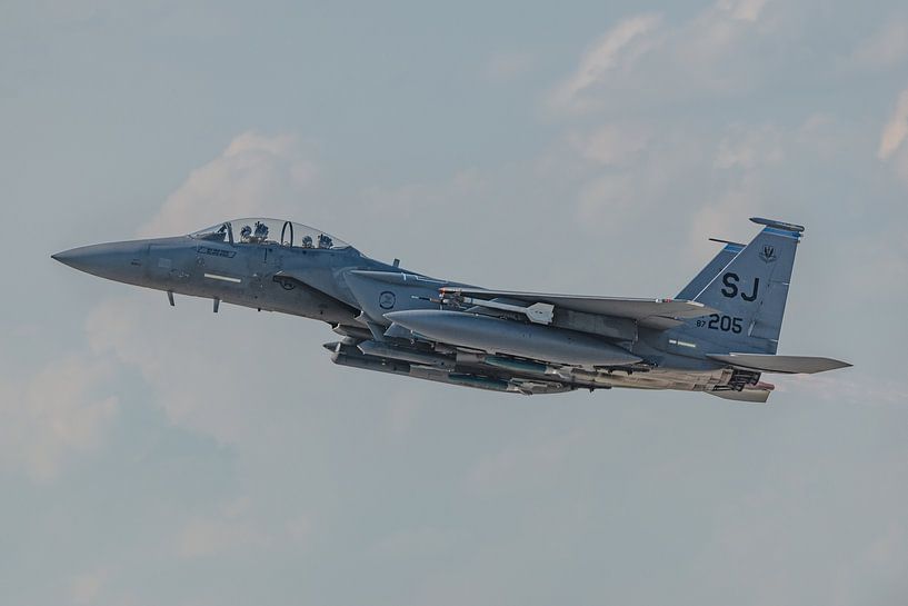 Décollage avec post-combustion d'un McDonnell Douglas F-15E Strike Eagle de la base aérienne de par Jaap van den Berg