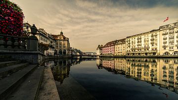 Reuss - Luzern van Tony Buijse