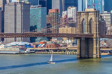 NEW YORK CITY Brooklyn Bridge & Manhattan Skyline van Melanie Viola