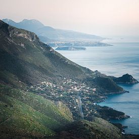 Italienische Landschaften an der Küste. von Sven en Roman