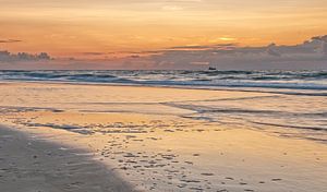 Coucher de soleil au bord de la mer sur Ellen Driesse