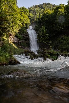 Wasserfall Giesbach, Schweiz. von Sasja van der Grinten