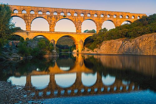 Zonsopkomst bij Pont Du Gard, Frankrijk