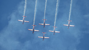 Das Jupiter Aerobatic Team in Aktion während der LIMA 2025.