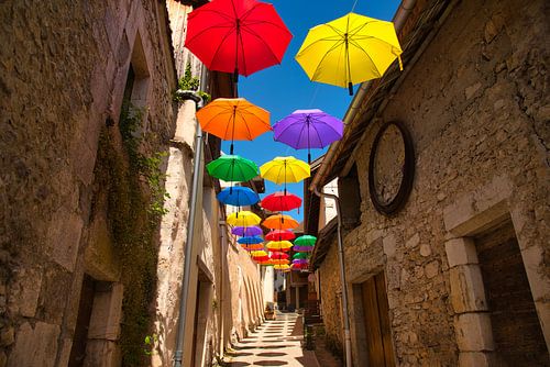 Zomer in het dorp Chanaz in Frankrijk