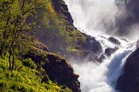 La beauté de l'été en Norvège : les chutes d'eau par Dirk Huijssoon Aperçu