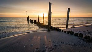 Sonnenaufgang am Strand von Martin Wasilewski