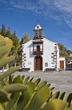 Een lichtpuntje in de schaduw, traditionele eilandschoonheid: een kapel op La Palma