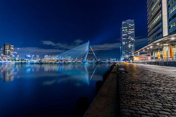 De mooiste skyline Rotterdam Erasmusbrug van Manon van Alff