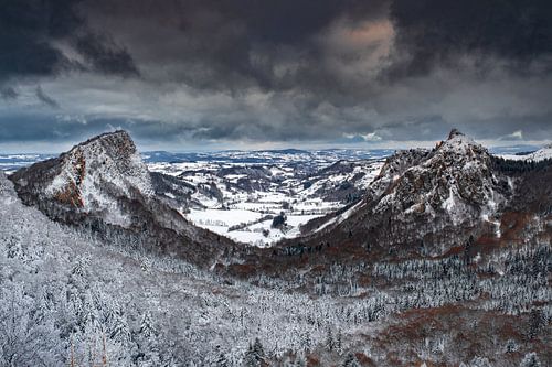 de rotsen Tuilière en Sanadoire