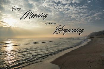 New Beginning  – Strand in der Morgendämmerung