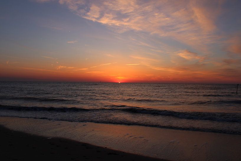Sunset in Scheveningen by Afrodite Zegers