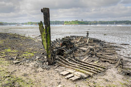 Cimetiere a bateaux scheepskerkhof te Quelmer bretagne