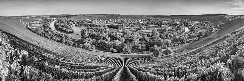 Mainschleife Volkach zwart-wit van Manfred Voss, Zwart-Wit Fotografie