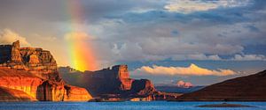 Regenbogen über der Padre Bay, Lake Powell, Utah