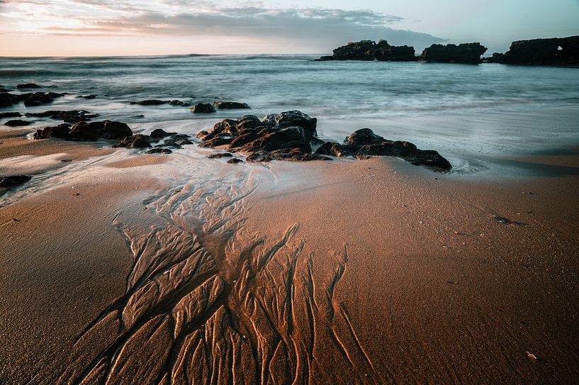 Zonsopgang in de Algarve , Portugal van Bart cocquart