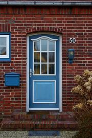 Entrance door on Sylt 8 by Norbert Sülzner