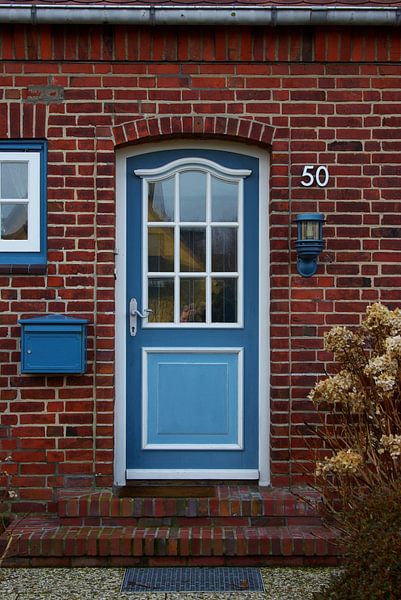 Entrance door on Sylt 8 by Norbert Sülzner