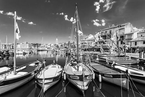 The harbour at Sanary-sur-Mer on the Côte d'Azur – monochrome by Werner Dieterich