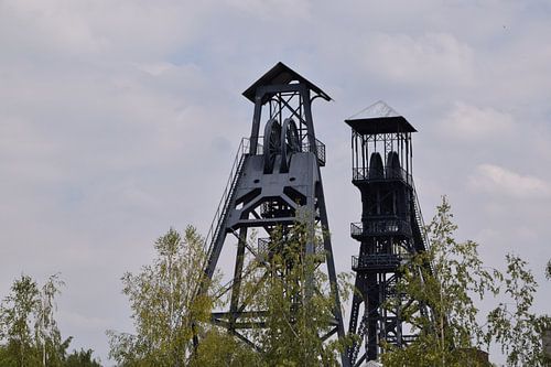 alte Bergbauaufzüge des Bois du Cazier in Charleroi