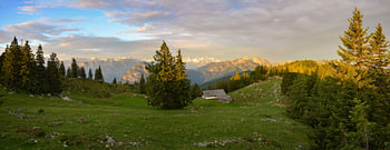 Panorama der Chiemgauer Alpen bei Sonnenaufgang