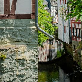 Rust en Cultuur in het Sfeervolle Monschau. van Berend Kok