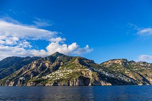 Mittelmeerküste bei Amalfi an der Amalfiküste in Italien