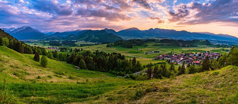 Sunset in the mountains by MindScape Photography