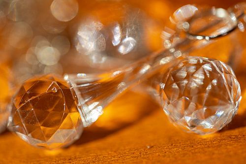 Glamorous glass in orange by Eugene Winthagen