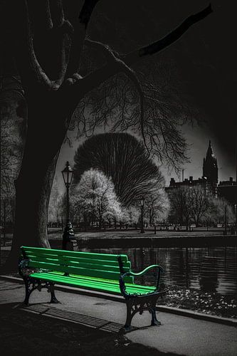 Contrasting Rest Point: The Green Bench