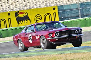 Ford Mustang Fastback sur le circuit d'Hockenheim sur Ingo Laue