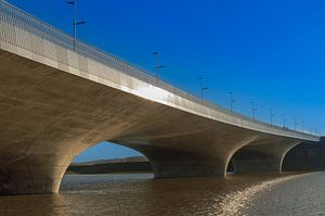 Verlängerte Waal-Brücke bei Nimwegen