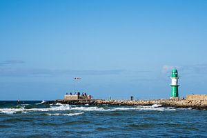 Mole an der Ostseeküste in Warnemünde