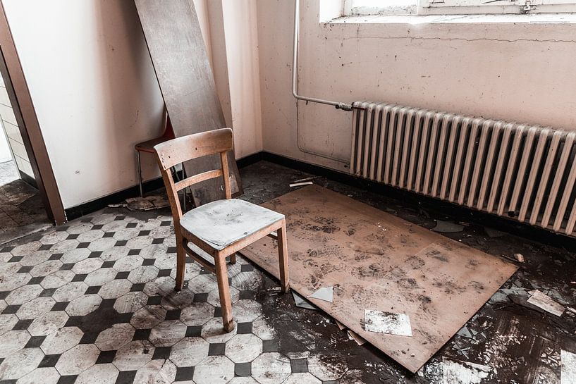 Chaise solitaire par Franziska Pfeiffer