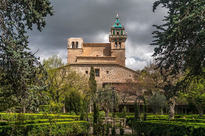 Valldemossa, Mallorca, by Peter Schickert