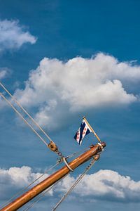 Boegspriet met Friese vlag voorop van Harrie Muis