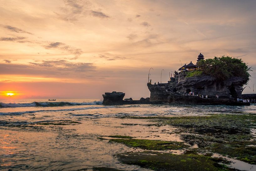 Sunset Tanah Lot on Bali by Sven Hulsman