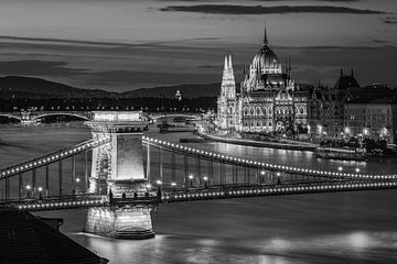 Budapest Skyline - The Hungarian Parliament building and Chain Bridge in black and white
