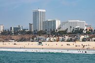 Santa Monica Beach Los Angeles USA - zicht op strand vanaf de pier van Marianne van der Zee thumbnail