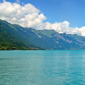 The blue lake of Interlaken - Switzerland by Be More Outdoor