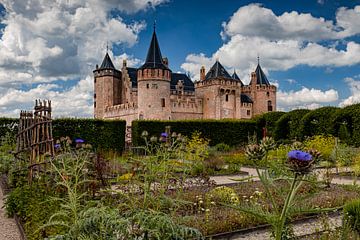 Muiderslot Castle and gardens by Annika Westgeest Photography