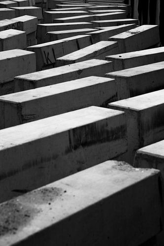 Stoepranden, zwart-wit