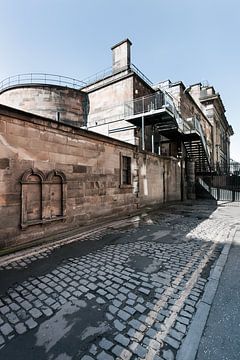 Oud vintage industrieel gebouw in Edinburgh van Peter de Kievith Fotografie