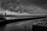 Percée de nuages lourds au-dessus de la mer du Nord près de Flessingue en Zélande. Wout Kok One2expo par Wout Kok Aperçu