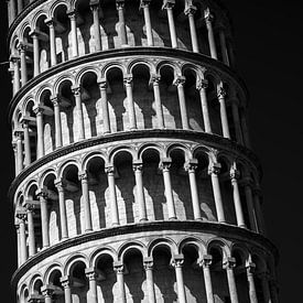 Unscheinbarer Turm von Pisa von Joshua Waleson