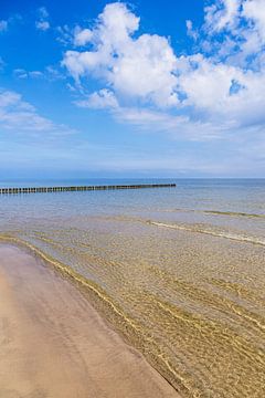 Krib op het strand bij Ückeritz op het eiland Usedom van Rico Ködder