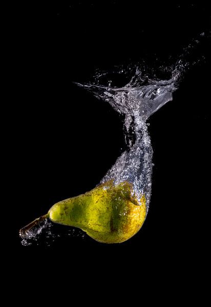Un fruit splendide, la poire. par Jan van Zessen