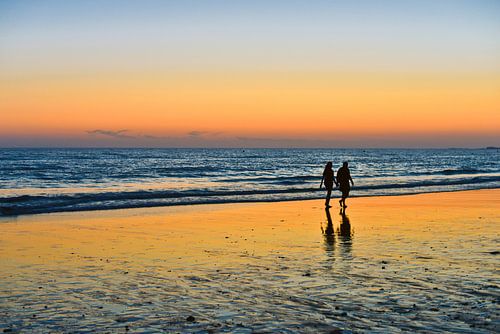 Zomeravond romantiek op de Atlantische Oceaan in Andalusië