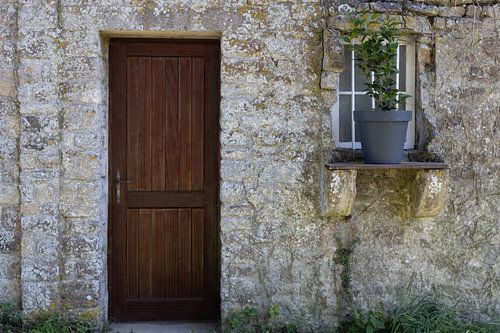Deur naar de verborgen tuin
