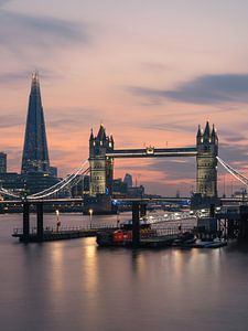 Tower Bridge au coucher du soleil, Londres